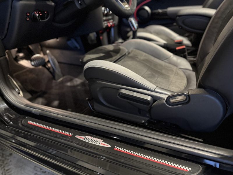 MINI F57 JCW JOHN COOPER WORKS BVA 8 - 231ch - 1er MAIN - ALCANTARA - CARPLAY - 2022 - 43000KM -