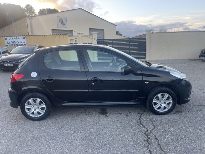 PEUGEOT 206+ 1.4i 75CV PACK LIMITED CT OK CLIM GARANTIE 
