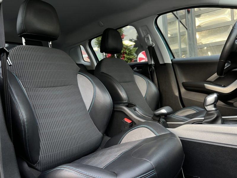 PEUGEOT 2008 URBAN CROSS 1.2 110 Cv ECRAN GPS TACTILE / CRIT AIR 1 - GARANTIE 1 AN