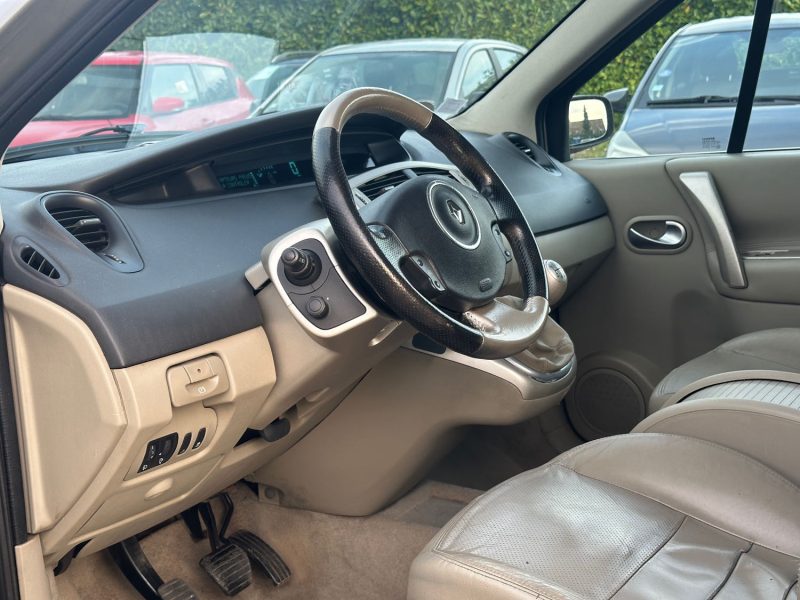 RENAULT SCENIC EXPRESSION 1.9DCI 130 2007