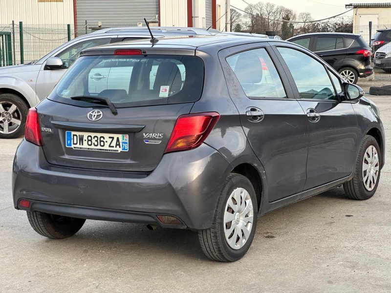 TOYOTA YARIS 100 VVT-I LOUNGE 5P 2015