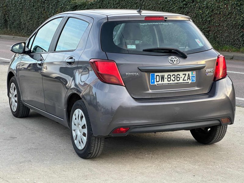 TOYOTA YARIS 100 VVT-I LOUNGE 5P 2015