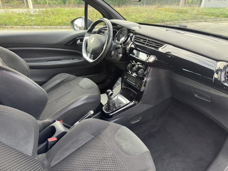 CITROEN DS3 CABRIOLET 1.2 82CV SPORT CHIC