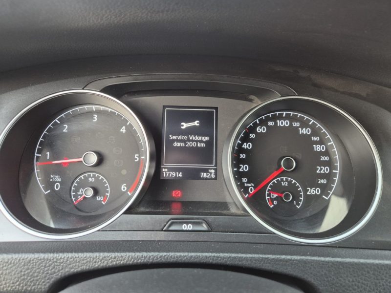 VOLKSWAGEN GOLF VII 1.6 TDI 115 FAP BVM5 CONFORTLINE BUSINESS 2018