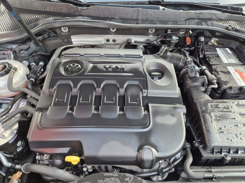 VOLKSWAGEN GOLF VII 1.6 TDI 115 FAP BVM5 CONFORTLINE BUSINESS 2018