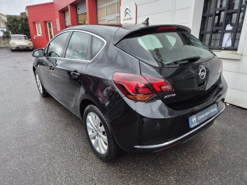 OPEL ASTRA 1.6 CDTI 136 CH START/STOP ECOFLEX COSMO 2015