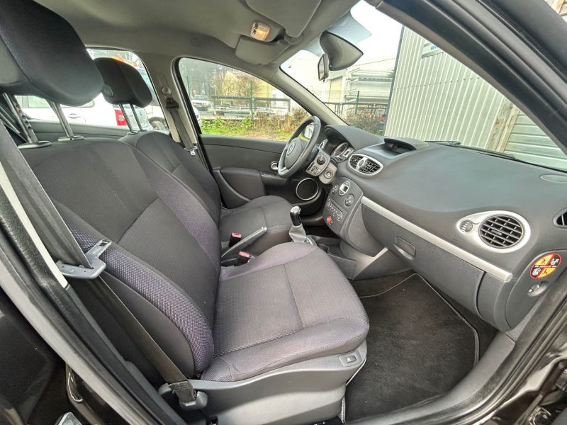 RENAULT CLIO 75CH 2008