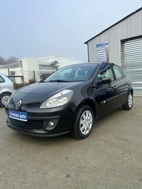 RENAULT CLIO 75CH 2008
