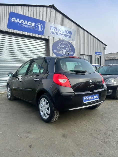 RENAULT CLIO 75CH 2008