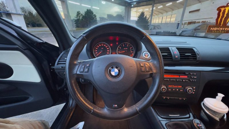 BMW 118I LUXE 143CV CUIR, XENON, TOIT OUVRANT GARANTIE 6 MOIS