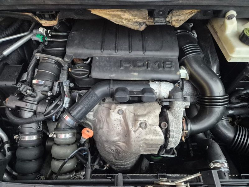 PEUGEOT 3008 1.6 HDI 16V 110 FELINE 2010