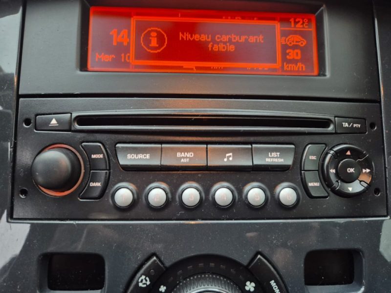 PEUGEOT 3008 1.6 HDI 16V 110 FELINE 2010