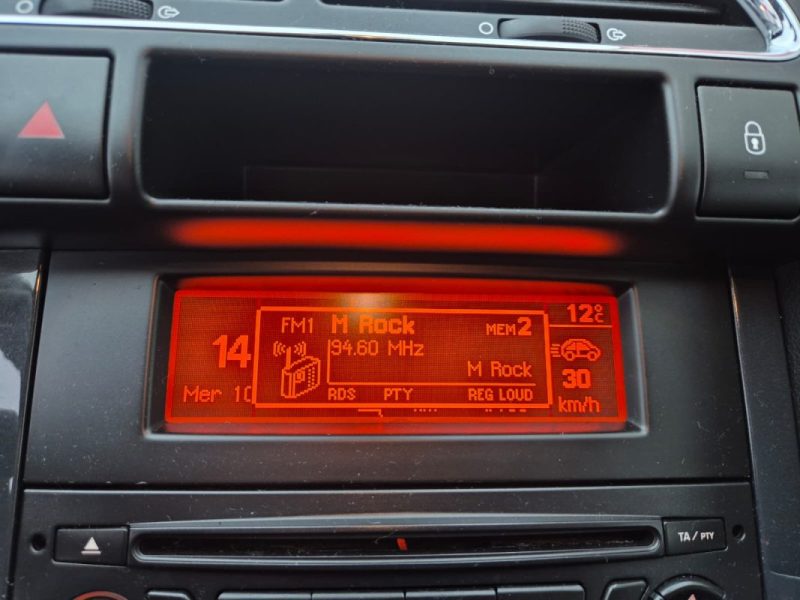 PEUGEOT 3008 1.6 HDI 16V 110 FELINE 2010