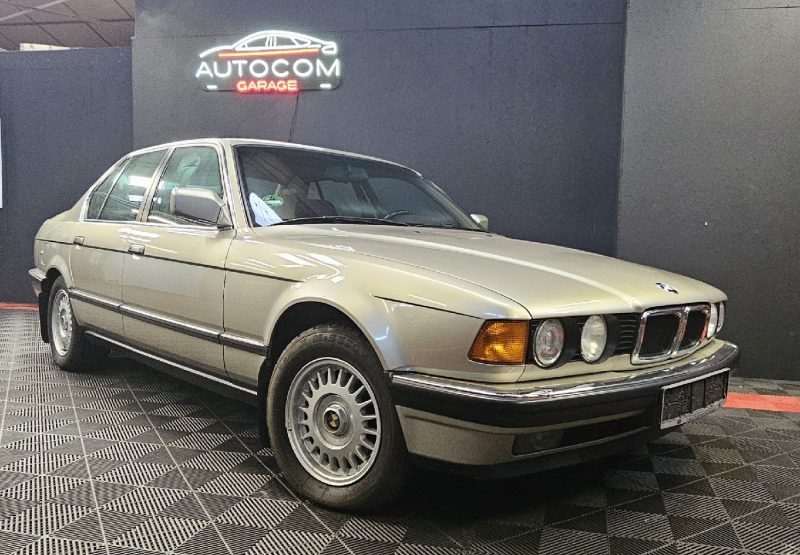 BMW  750I (E32) 5.0I V12 300CV BA ( ETAT COLLECTION )