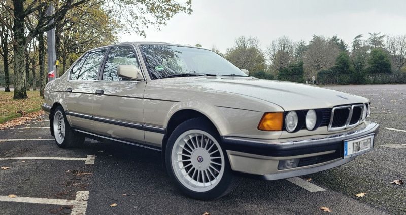 BMW  750I (E32) 5.0I V12 300CV BA ( ETAT COLLECTION )