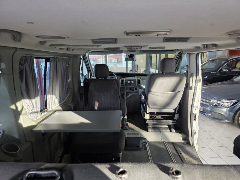 OPEL VIVARO LIFE MULTIVAN 2.5L 150CH 6 PLACES ANNEE 2009 258000KM