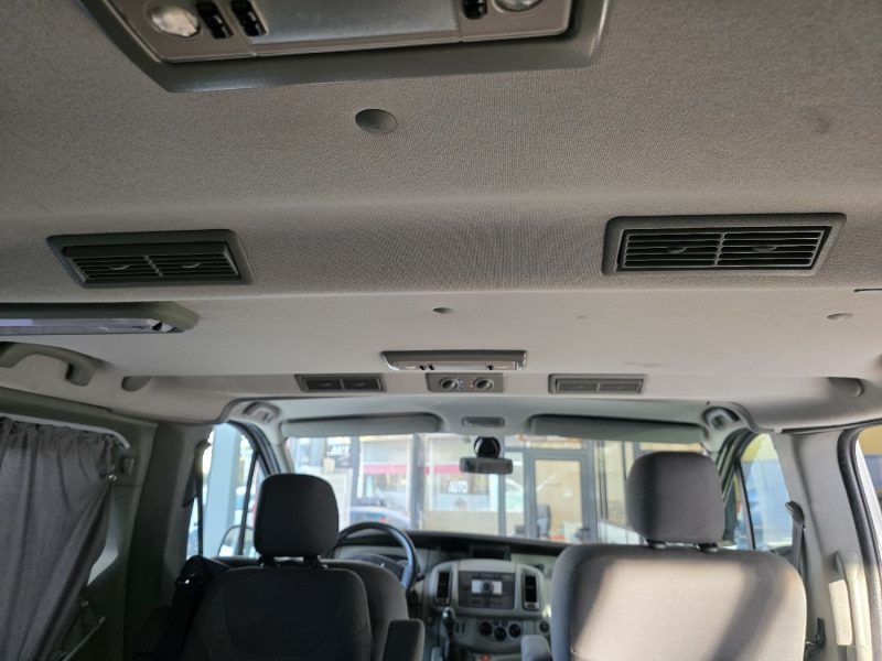 OPEL VIVARO LIFE MULTIVAN 2.5L 150CH 6 PLACES ANNEE 2009 258000KM