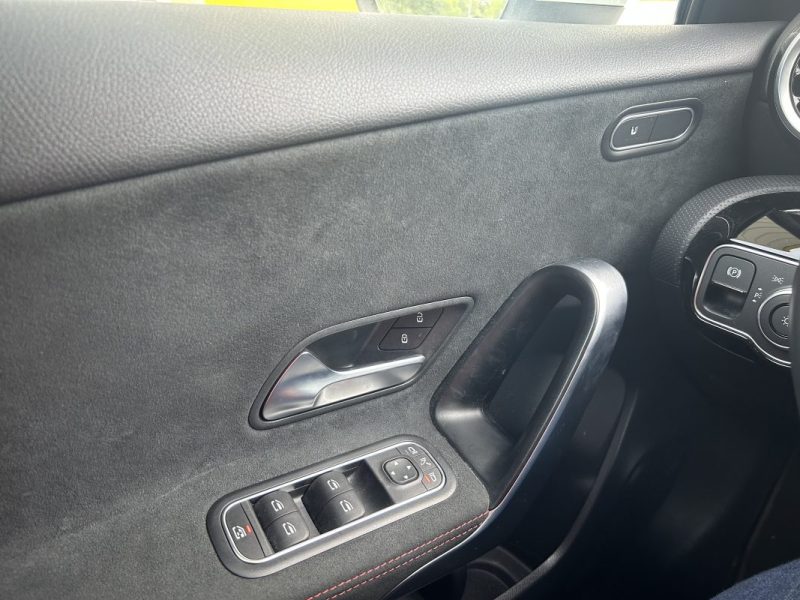 MERCEDES CLASSE A 200 163CH AMG LINE 7G-DCT / GARANTIE 2023