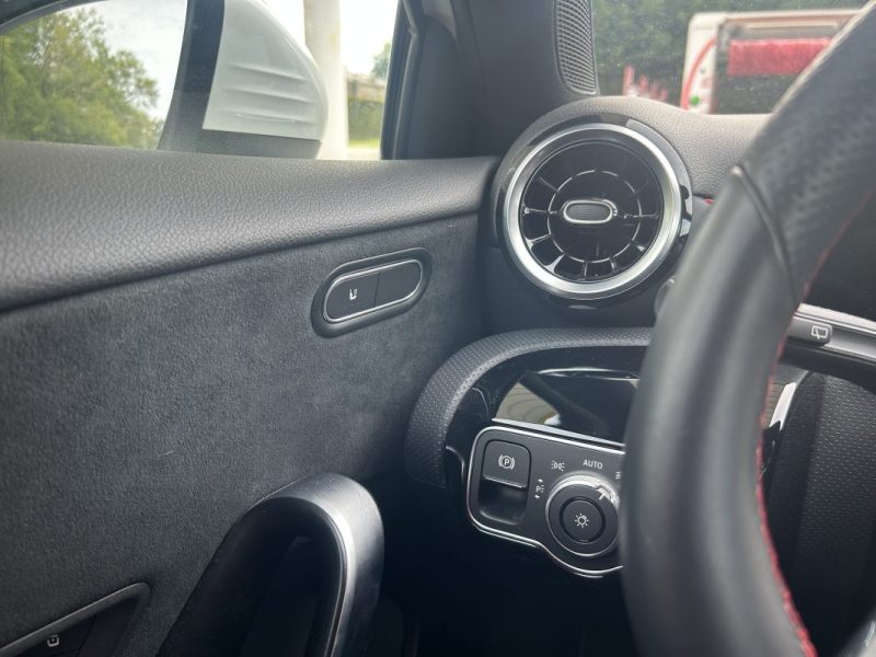 MERCEDES CLASSE A 200 163CH AMG LINE 7G-DCT / GARANTIE 2023