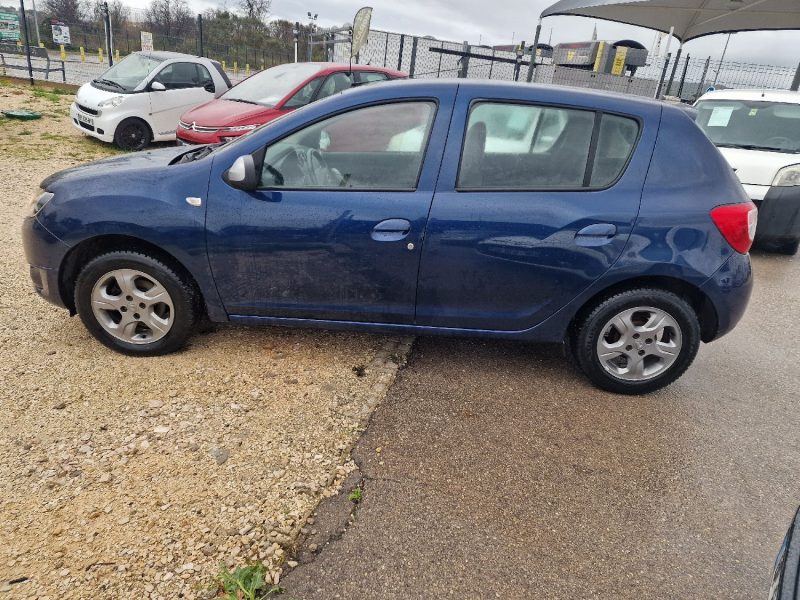 DACIA SANDERO 1.2 16V 75CH LIMITÉE 10TH ANNIVERSARY 2015