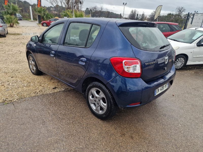 DACIA SANDERO 1.2 16V 75CH LIMITÉE 10TH ANNIVERSARY 2015