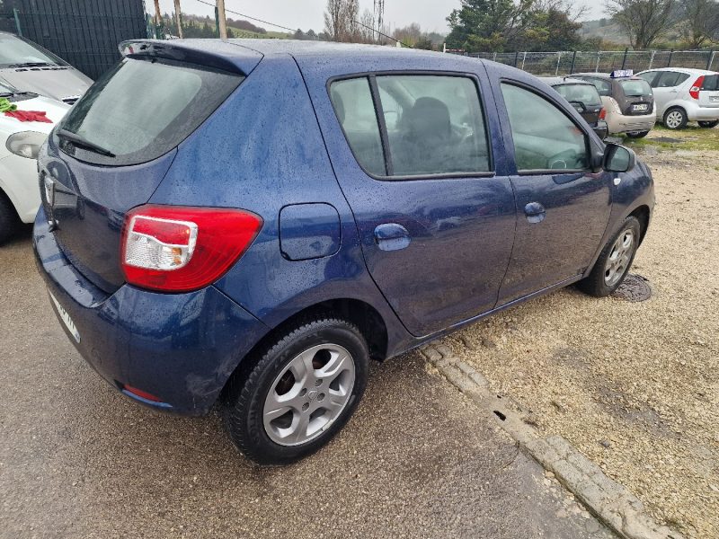 DACIA SANDERO 1.2 16V 75CH LIMITÉE 10TH ANNIVERSARY 2015