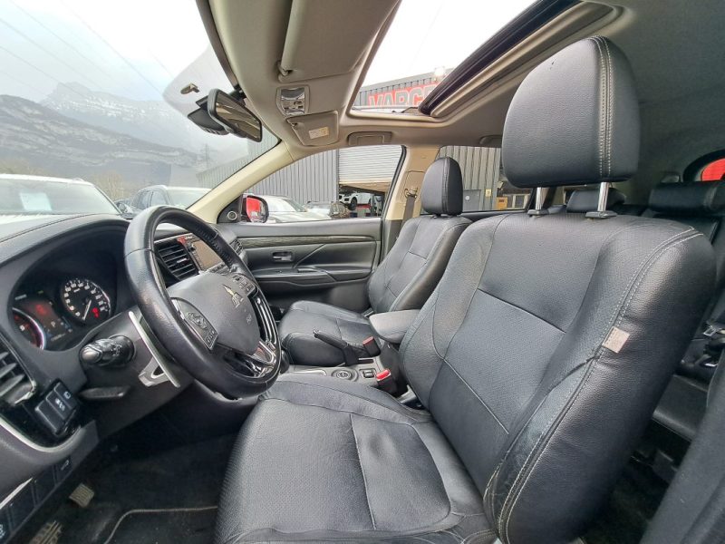 MITSUBISHI OUTLANDER 2.2 D 150 CV INSTYLE 4WD BVA 7 PLACES 2015
