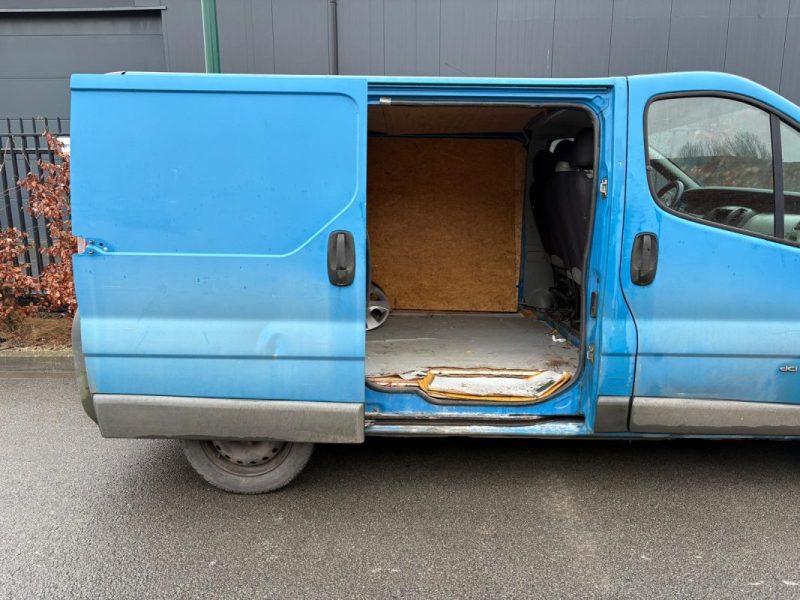 🔹 Renault Trafic 1.9 dCi – 82 chevaux – L1H1 - Vendu dans l'état - 