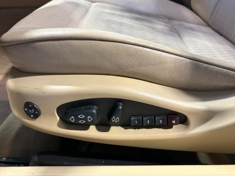 🔹 BMW Série 3 E46 325Ci Coupé – 2.5i – 192 chevaux – 2001 - Toit ouvrant - Sièges cuir 