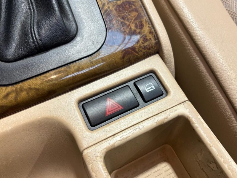 🔹 BMW Série 3 E46 325Ci Coupé – 2.5i – 192 chevaux – 2001 - Toit ouvrant - Sièges cuir 