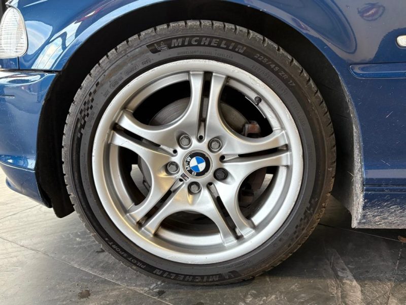 🔹 BMW Série 3 E46 325Ci Coupé – 2.5i – 192 chevaux – 2001 - Toit ouvrant - Sièges cuir 