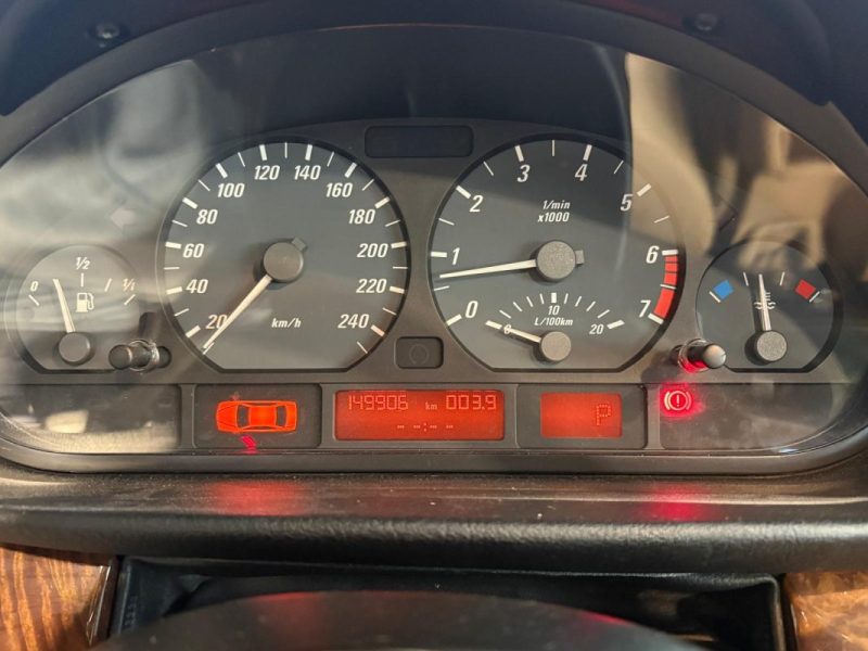 🔹 BMW Série 3 E46 325Ci Coupé – 2.5i – 192 chevaux – 2001 - Toit ouvrant - Sièges cuir 