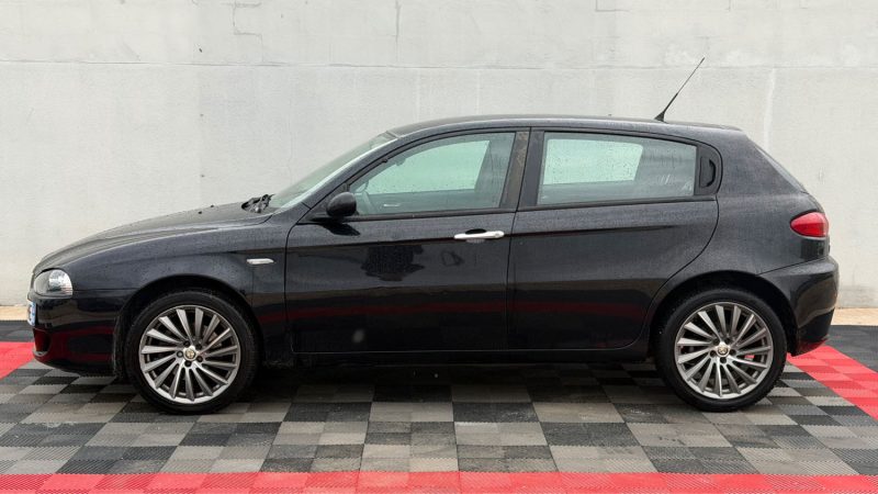 ALFA ROMEO 147 1.9 JTD M-JET 120 Cv DISTINCTIVE 1ERE MAIN