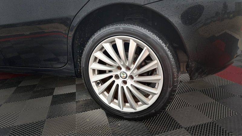 ALFA ROMEO 147 1.9 JTD M-JET 120 Cv DISTINCTIVE 1ERE MAIN