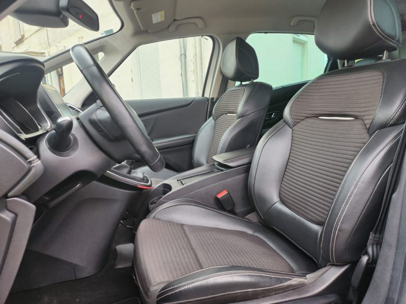 RENAULT SCENIC IV BLUE DCI INTENS