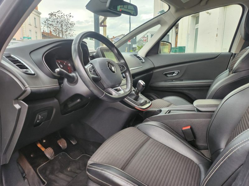 RENAULT SCENIC IV BLUE DCI INTENS