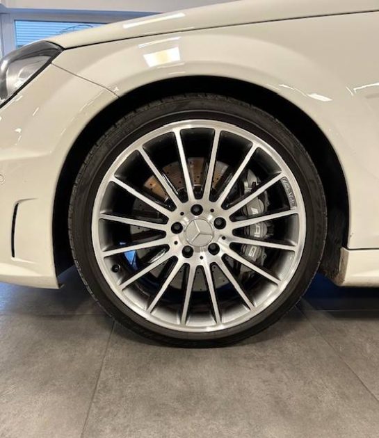 MERCEDES CLASSE C 63 AMG SPEEDSHIFT MCT 2012