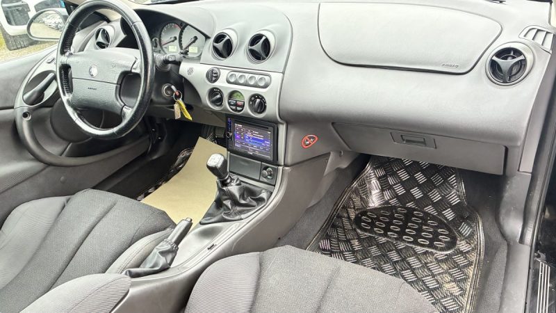 Ford Cougar 2.0i 131ch 