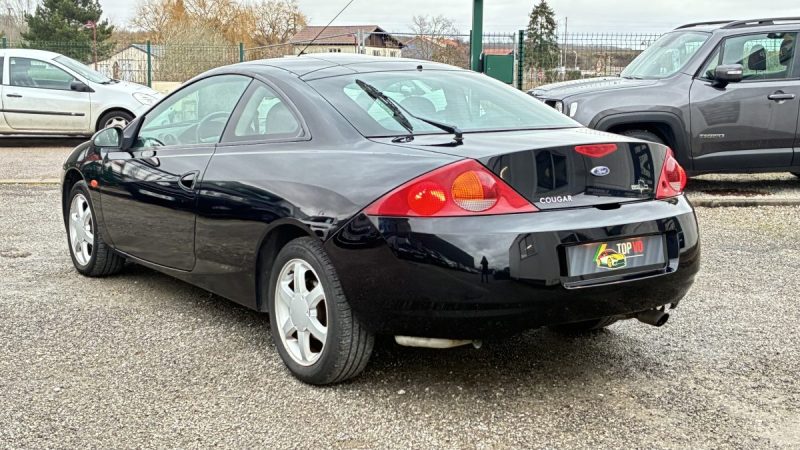 Ford Cougar 2.0i 131ch 