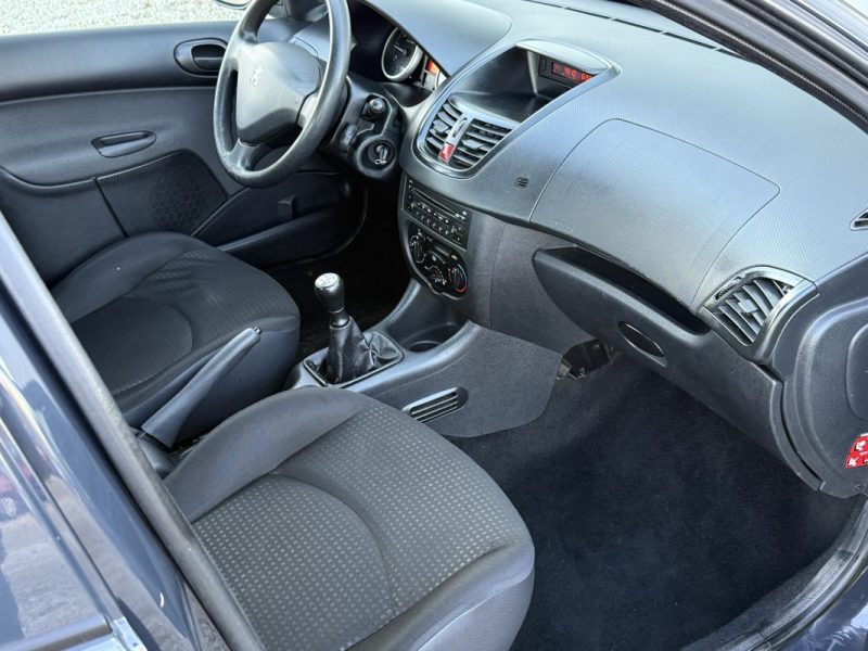 PEUGEOT 206 PLUS 206 + 1.4 HDI 70CV URBAN 2009 193 000KM