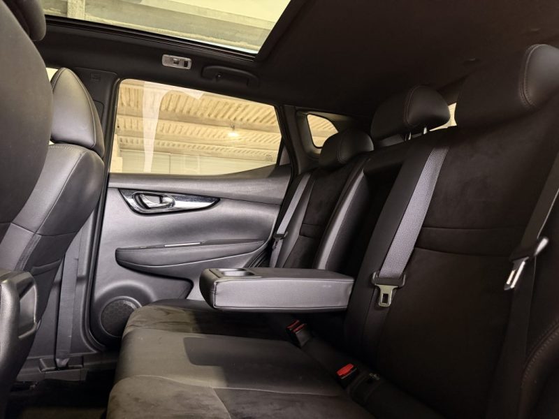 Nissan Qashqai I Toit panoramique I Siège chauffant en Cuir et Alcantara I 2017 I 130ch I 1.6 DCI I 