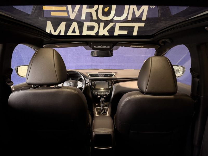 Nissan Qashqai I Toit panoramique I Siège chauffant en Cuir et Alcantara I 2017 I 130ch I 1.6 DCI I 