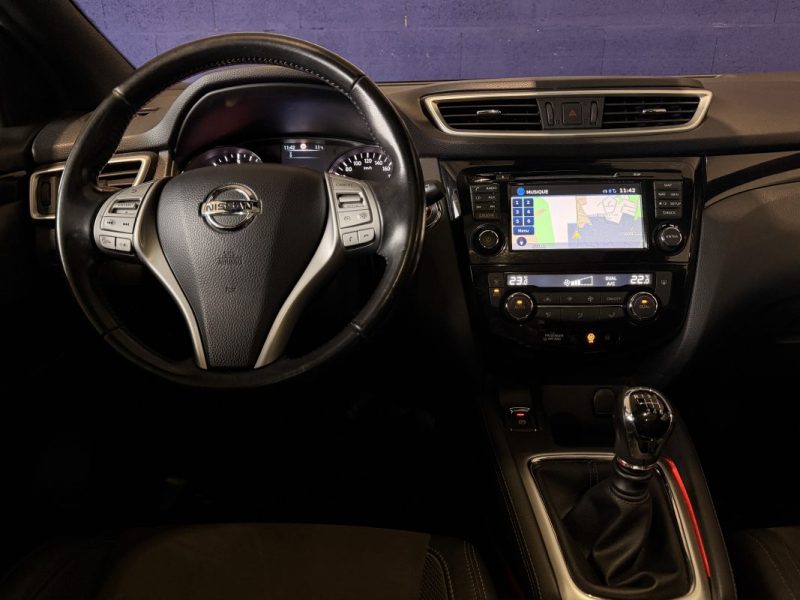 Nissan Qashqai I Toit panoramique I Siège chauffant en Cuir et Alcantara I 2017 I 130ch I 1.6 DCI I 