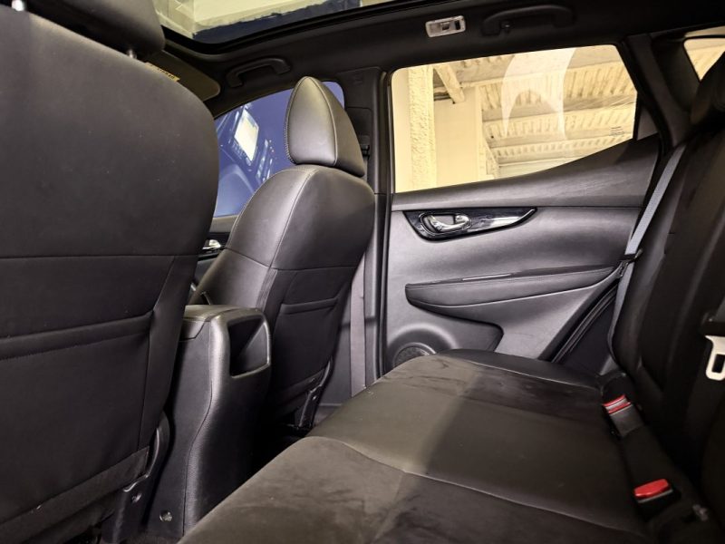 Nissan Qashqai I Toit panoramique I Siège chauffant en Cuir et Alcantara I 2017 I 130ch I 1.6 DCI I 