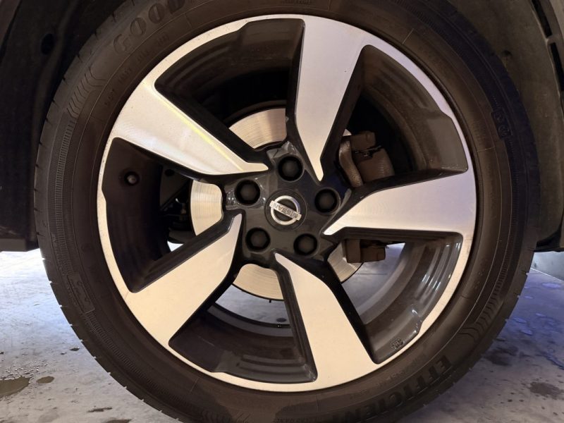 Nissan Qashqai I Toit panoramique I Siège chauffant en Cuir et Alcantara I 2017 I 130ch I 1.6 DCI I 