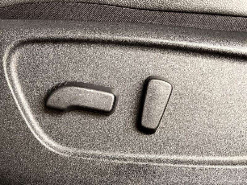 Nissan Qashqai I Toit panoramique I Siège chauffant en Cuir et Alcantara I 2017 I 130ch I 1.6 DCI I 