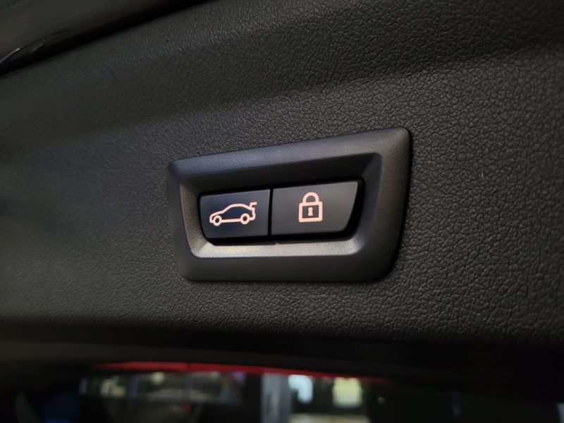 BMW SERIE 1 118I 136CH SPORT LINE DKG7 / SIEGES CUIR CHAUFFANTS + VOLANT CHAUFFANT / 