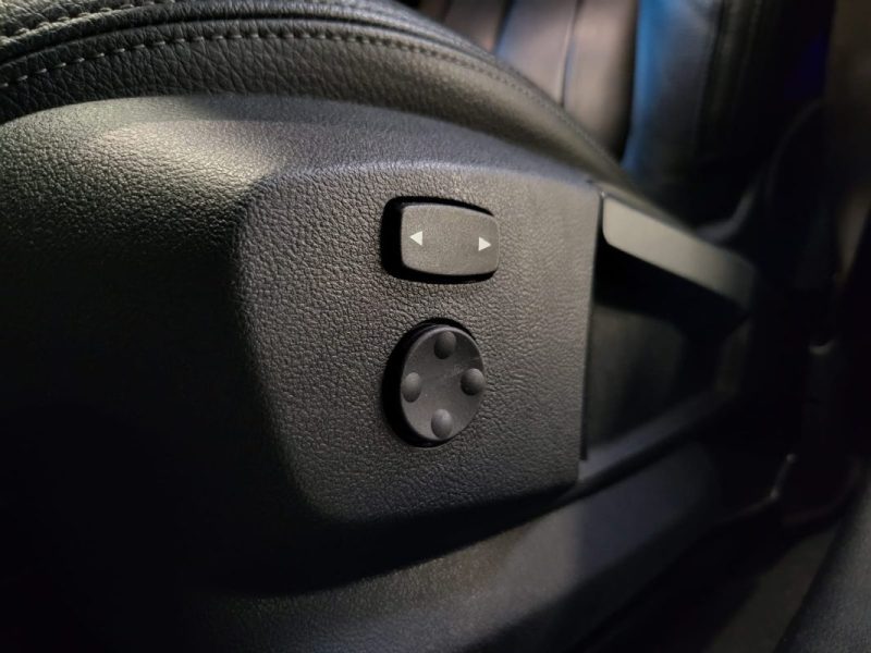 BMW SERIE 1 118I 136CH SPORT LINE DKG7 / SIEGES CUIR CHAUFFANTS + VOLANT CHAUFFANT / 