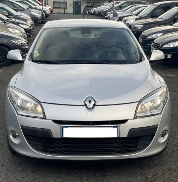 RENAULT MEGANEIII 1.5 DCI 110 DIN  ET 6 CV FISCAUX
