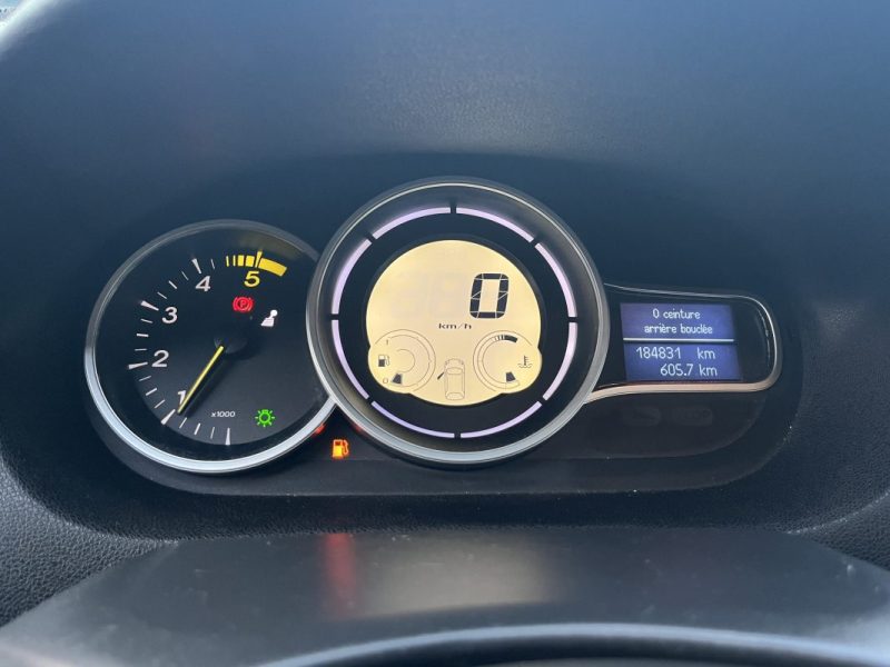 RENAULT MEGANEIII 1.5 DCI 110 DIN  ET 6 CV FISCAUX